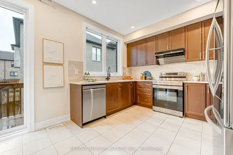 242 Vermont Avenue Newmarket ON L3X 0M6