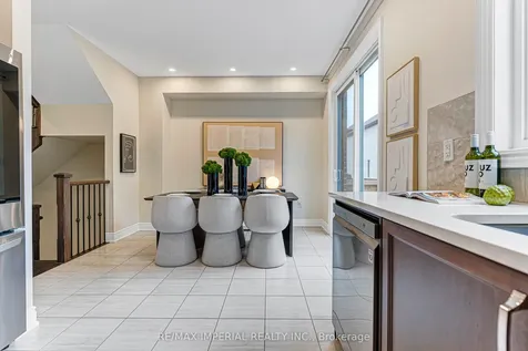 242 Vermont Avenue Newmarket ON L3X 0M6