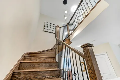 242 Vermont Avenue Newmarket ON L3X 0M6