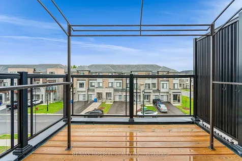 242 Vermont Avenue Newmarket ON L3X 0M6