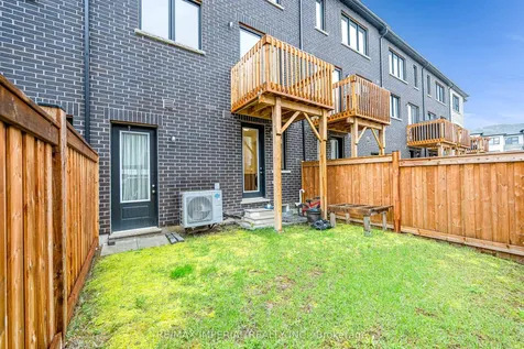 242 Vermont Avenue Newmarket ON L3X 0M6