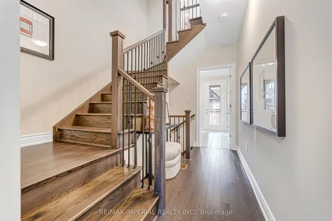 242 Vermont Avenue Newmarket ON L3X 0M6