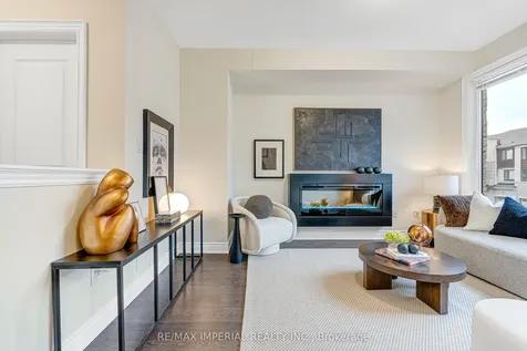 242 Vermont Avenue Newmarket ON L3X 0M6