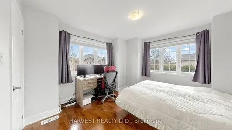 1112 Quaker Trail Newmarket ON L3X 3E2