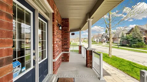 1112 Quaker Trail Newmarket ON L3X 3E2