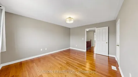 55 Madison Heights Boulevard Markham ON L6C 2E3