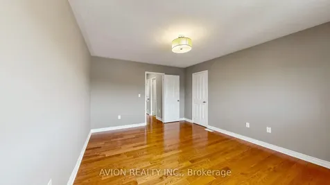 55 Madison Heights Boulevard Markham ON L6C 2E3