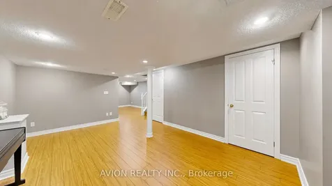 55 Madison Heights Boulevard Markham ON L6C 2E3