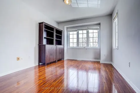 121 Lowther Avenue Richmond Hill ON L4E 4P4