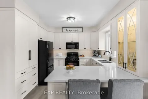 14 Whitestone Drive Georgina ON L4P 0A3