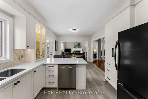 14 Whitestone Drive Georgina ON L4P 0A3