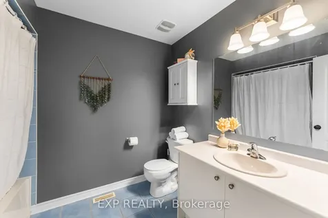 14 Whitestone Drive Georgina ON L4P 0A3