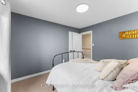 14 Whitestone Drive Georgina ON L4P 0A3