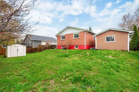 43 Vernon Street Essa ON L0M 1B0