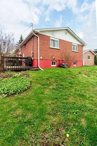 43 Vernon Street Essa ON L0M 1B0