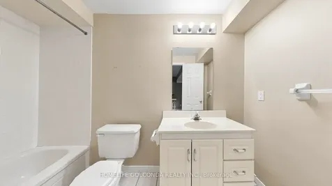 19 Thornbury Circle Vaughan ON L4J 5C1