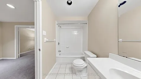 19 Thornbury Circle Vaughan ON L4J 5C1