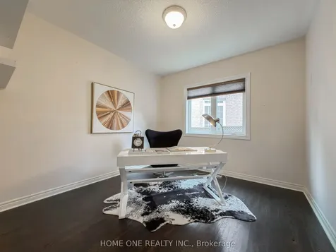 27 Moses Crescent Markham ON L6C 1S5
