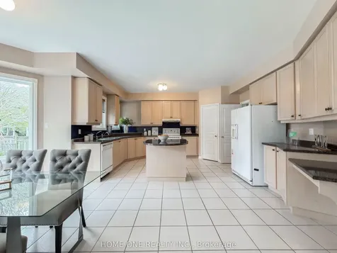 27 Moses Crescent Markham ON L6C 1S5