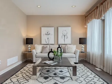 27 Moses Crescent Markham ON L6C 1S5