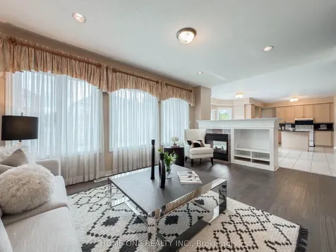 27 Moses Crescent Markham ON L6C 1S5