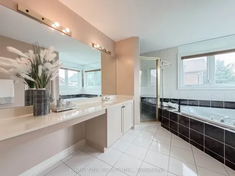 27 Moses Crescent Markham ON L6C 1S5
