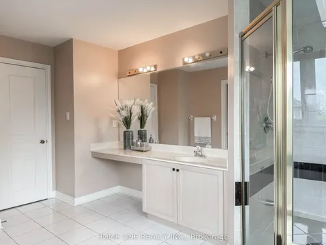 27 Moses Crescent Markham ON L6C 1S5