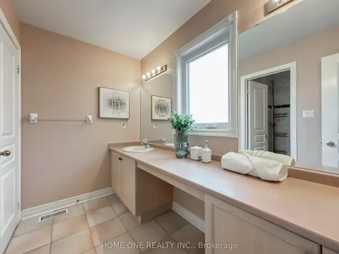 27 Moses Crescent Markham ON L6C 1S5