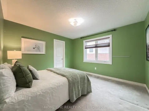 27 Moses Crescent Markham ON L6C 1S5