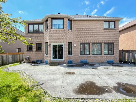 27 Moses Crescent Markham ON L6C 1S5
