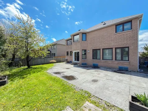 27 Moses Crescent Markham ON L6C 1S5