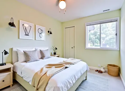 2276 Scythes Street Innisfil ON L9S 1G8