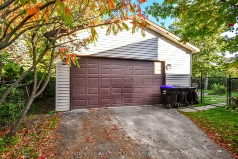 2276 Scythes Street Innisfil ON L9S 1G8