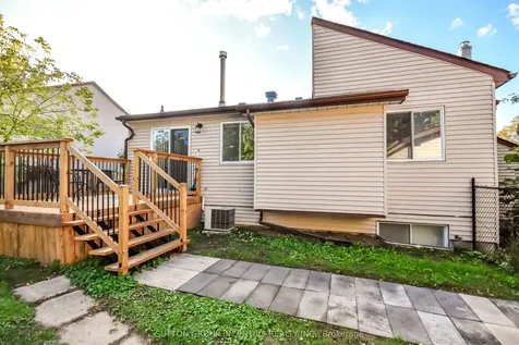 2276 Scythes Street Innisfil ON L9S 1G8