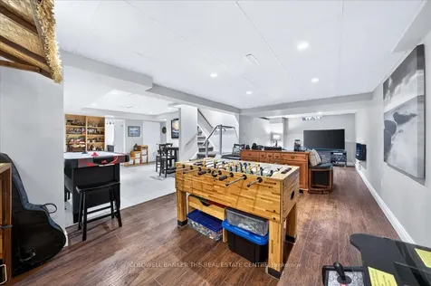 264 Manchester Drive Newmarket ON L3Y 6K3