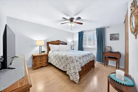 264 Manchester Drive Newmarket ON L3Y 6K3