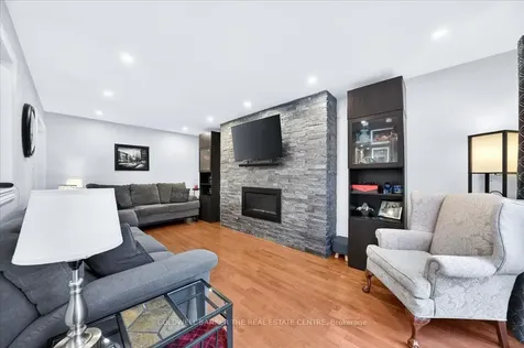 264 Manchester Drive Newmarket ON L3Y 6K3