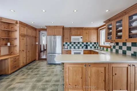 17755 Warden Avenue East Gwillimbury ON L0G 1V0