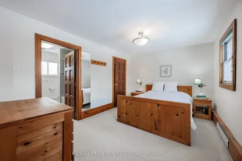 17755 Warden Avenue East Gwillimbury ON L0G 1V0