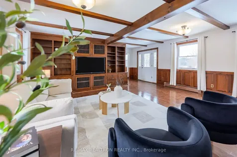 17755 Warden Avenue East Gwillimbury ON L0G 1V0