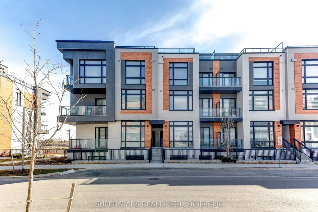 5 Steckley House Lane Richmond Hill ON L4S 0N2