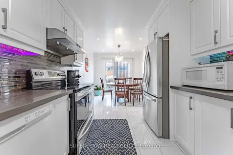 14 Kemsing Court Markham ON L3R 4P7