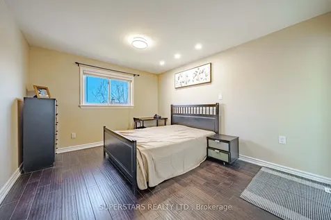 14 Kemsing Court Markham ON L3R 4P7