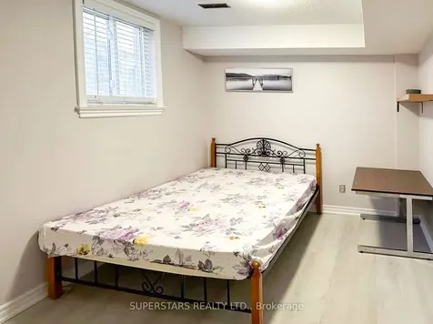 14 Kemsing Court Markham ON L3R 4P7