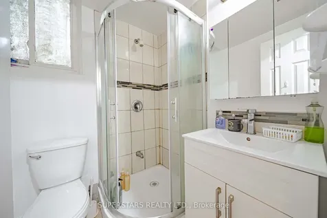 14 Kemsing Court Markham ON L3R 4P7
