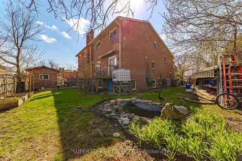 14 Kemsing Court Markham ON L3R 4P7