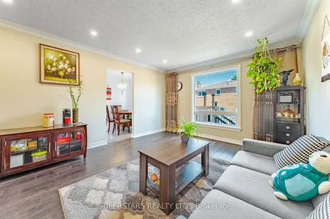 14 Kemsing Court Markham ON L3R 4P7