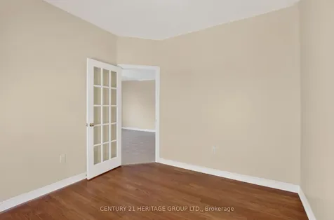 58 Saint Avenue Bradford West Gwillimbury ON L3Z 3H7