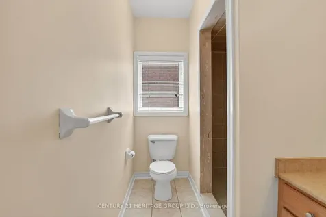 58 Saint Avenue Bradford West Gwillimbury ON L3Z 3H7