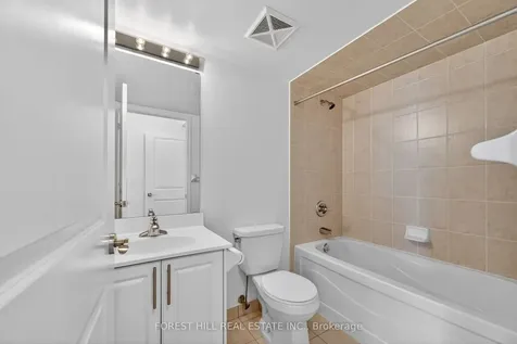 18 Harding Boulevard Richmond Hill ON L4C 0T3